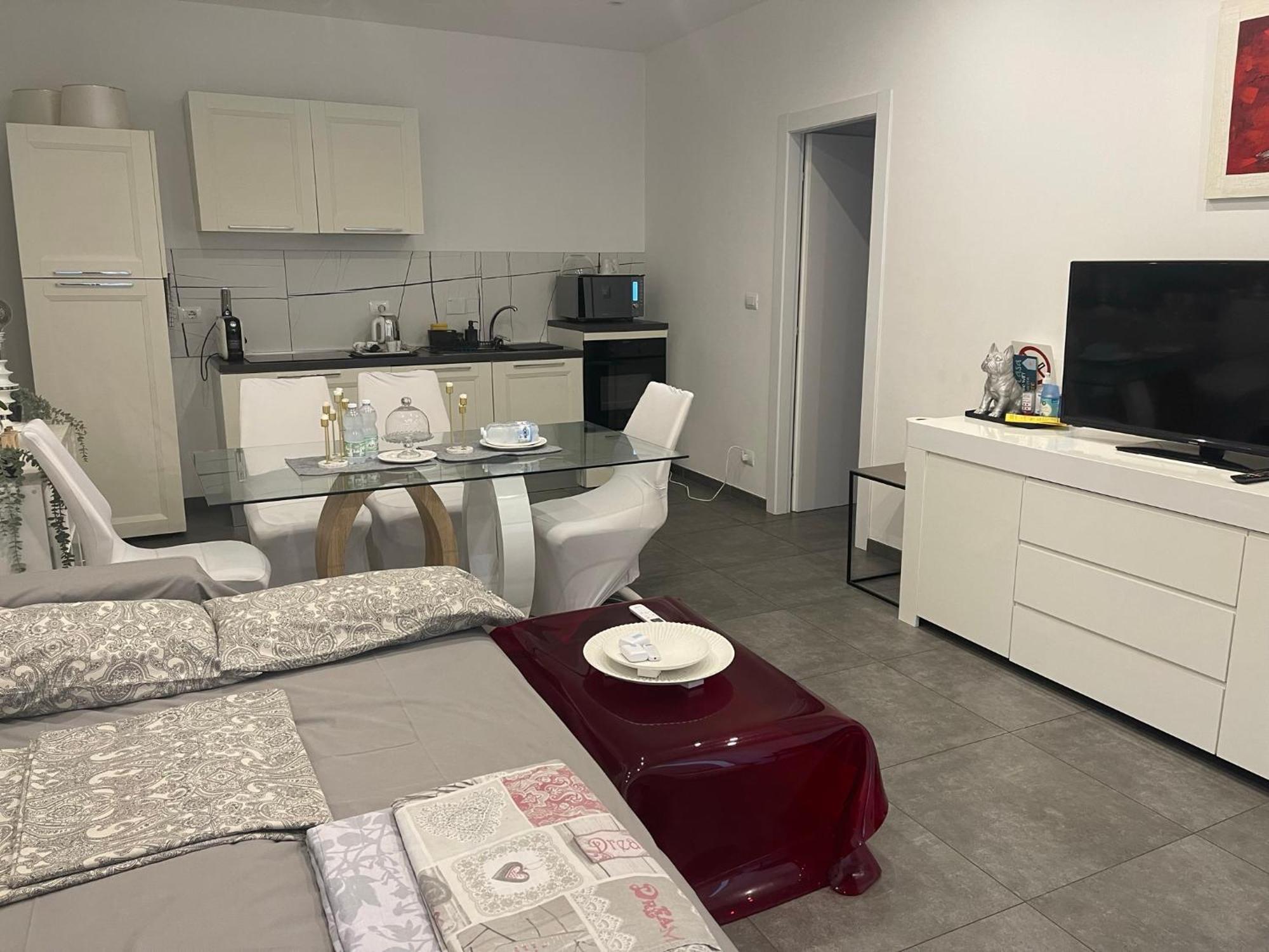 טורינו Decoluxe !Apartamento Con 1 Camera Da Letto , In Zona San Paolo , Via Martiniana מראה חיצוני תמונה